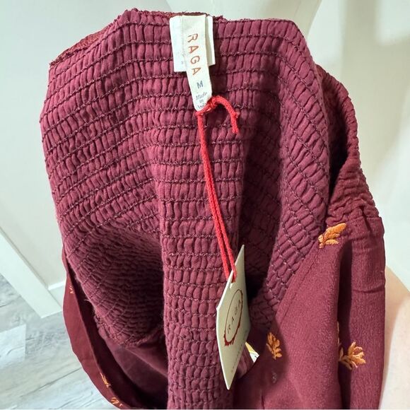 NWT Raga long‎ sleeve cropped top cut out Medium - Picture 5 of 8